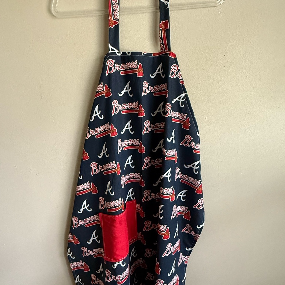 Handmade Customizable Reversible Aprons - Picture 3 of 4